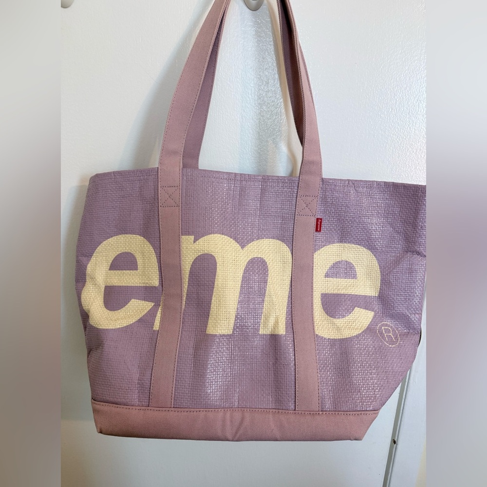 Supreme Raffia Tote - Picture 3 of 8